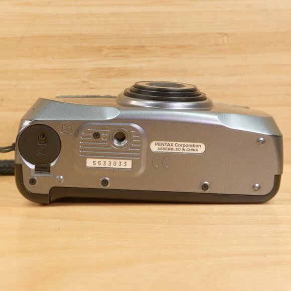 Pentax Espio 115S 35mm Point and Shoot Film Camera / Tested & Working - Picture 6 of 7